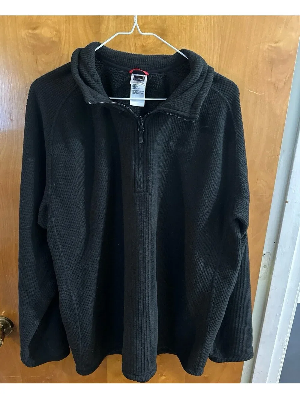 North Face men’s quarter zip pullover size xl